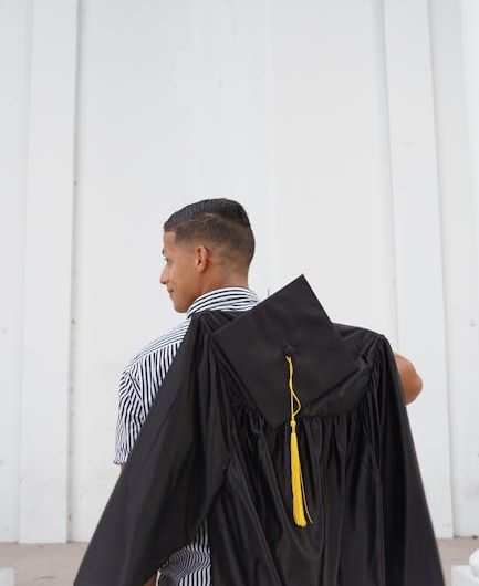 Диплом высшего образования с занесением в реестр